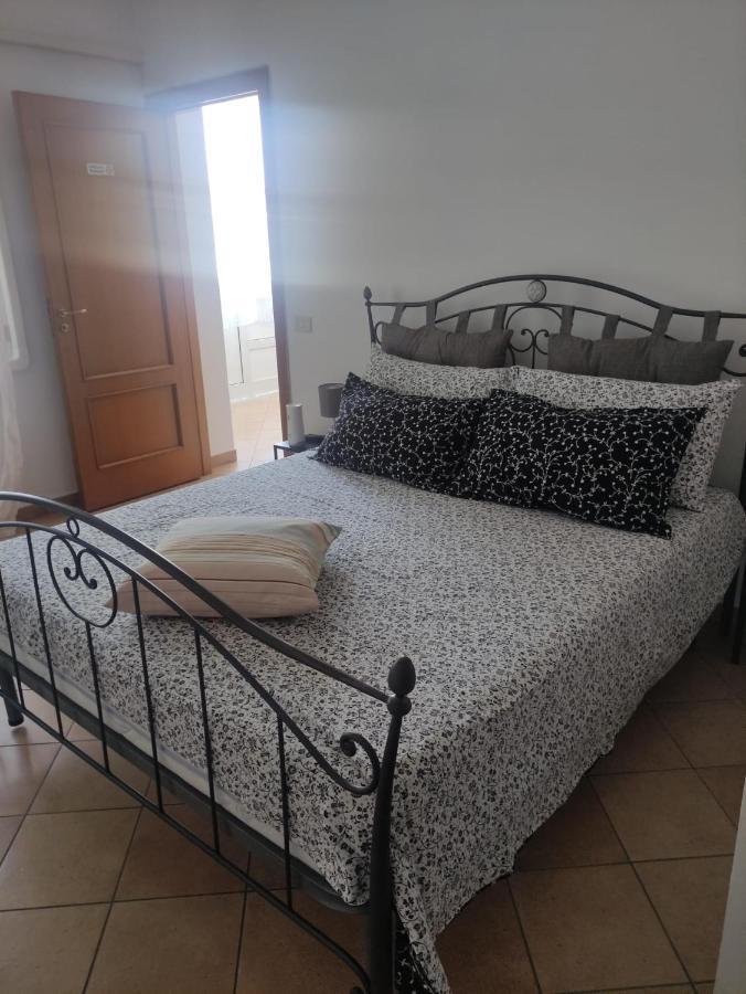 Апартаменты A Casa Justa Holiday House City Center Неаполь Экстерьер фото